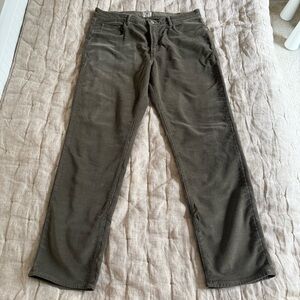 Faherty Stretch Terry Corduroy 5 pocket pants Olive Green size 33X30